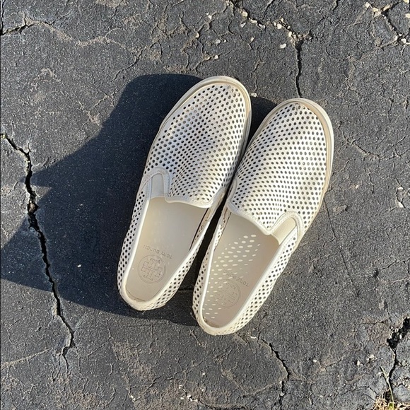 Tory Burch Perforated flat - Picture 2 of 7
